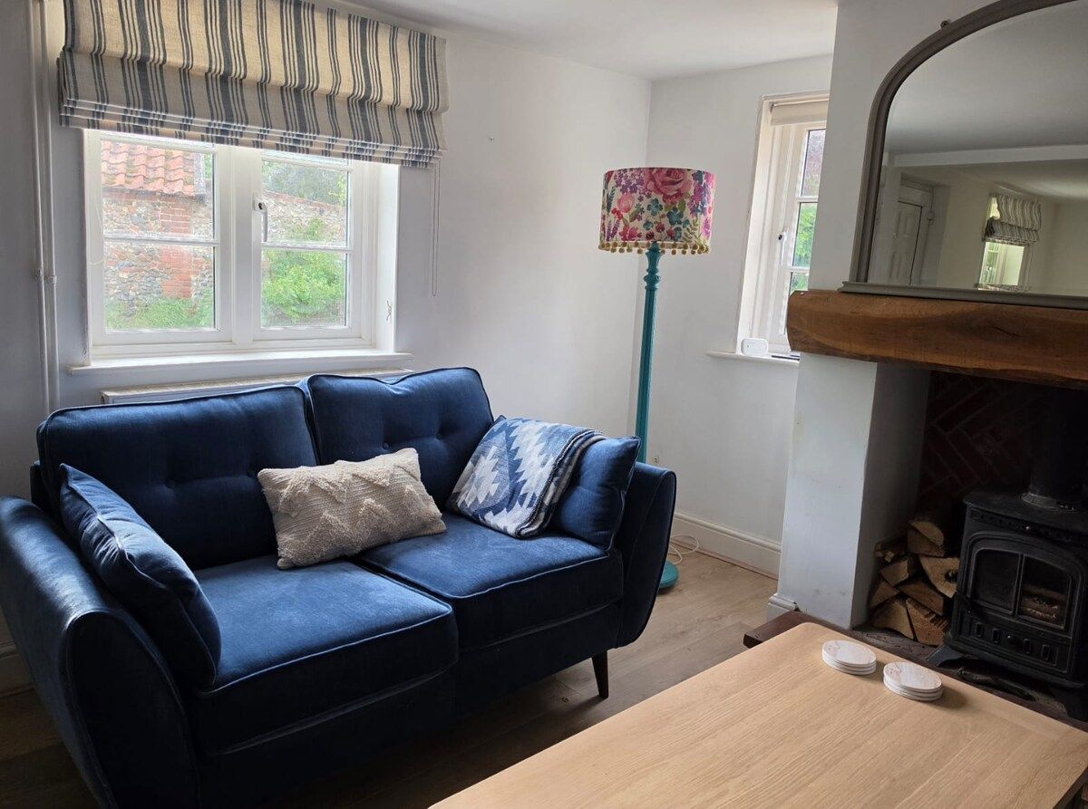 A cosy Suffolk cottage in Honington.